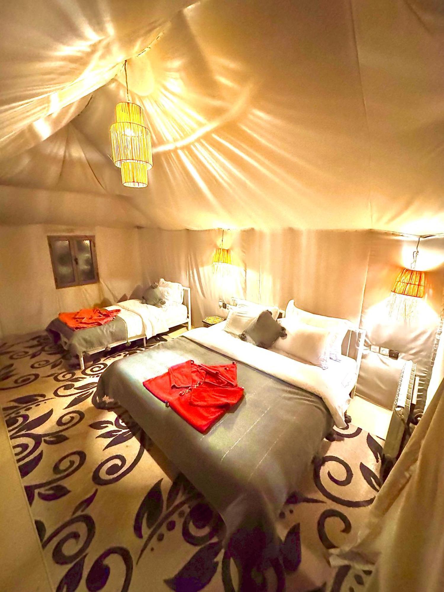 Sahara Vibes Luxury Camp Villa Merzouga Eksteriør billede